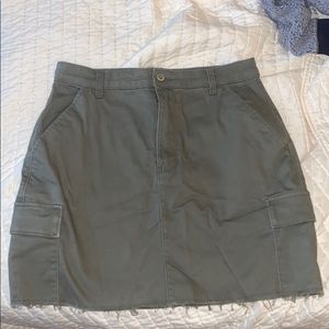 NWOT Ultra High Rise Cargo Skirt